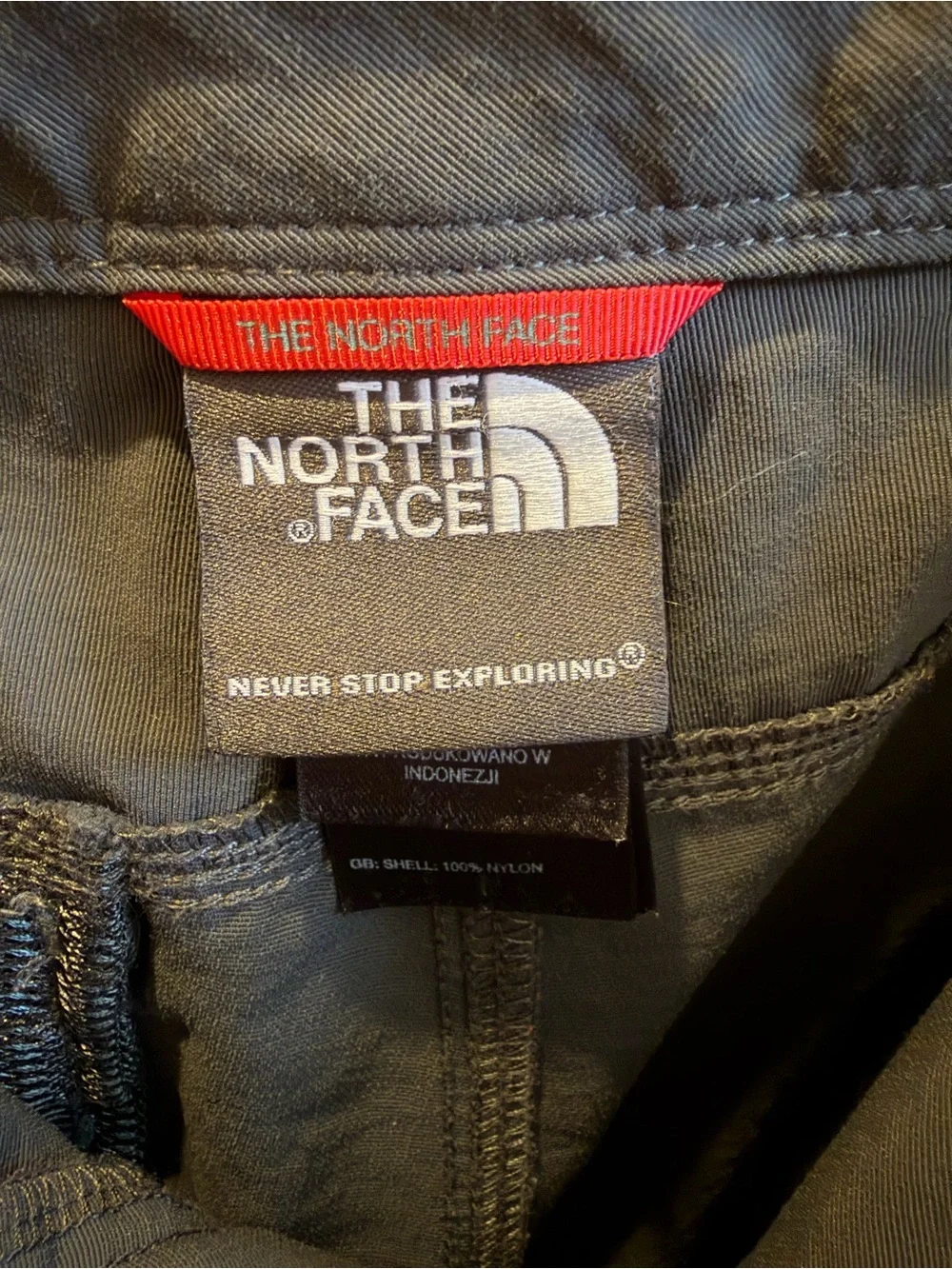Men’s The North Face dark gray shorts. Size 38. Excellent pre-owned condition